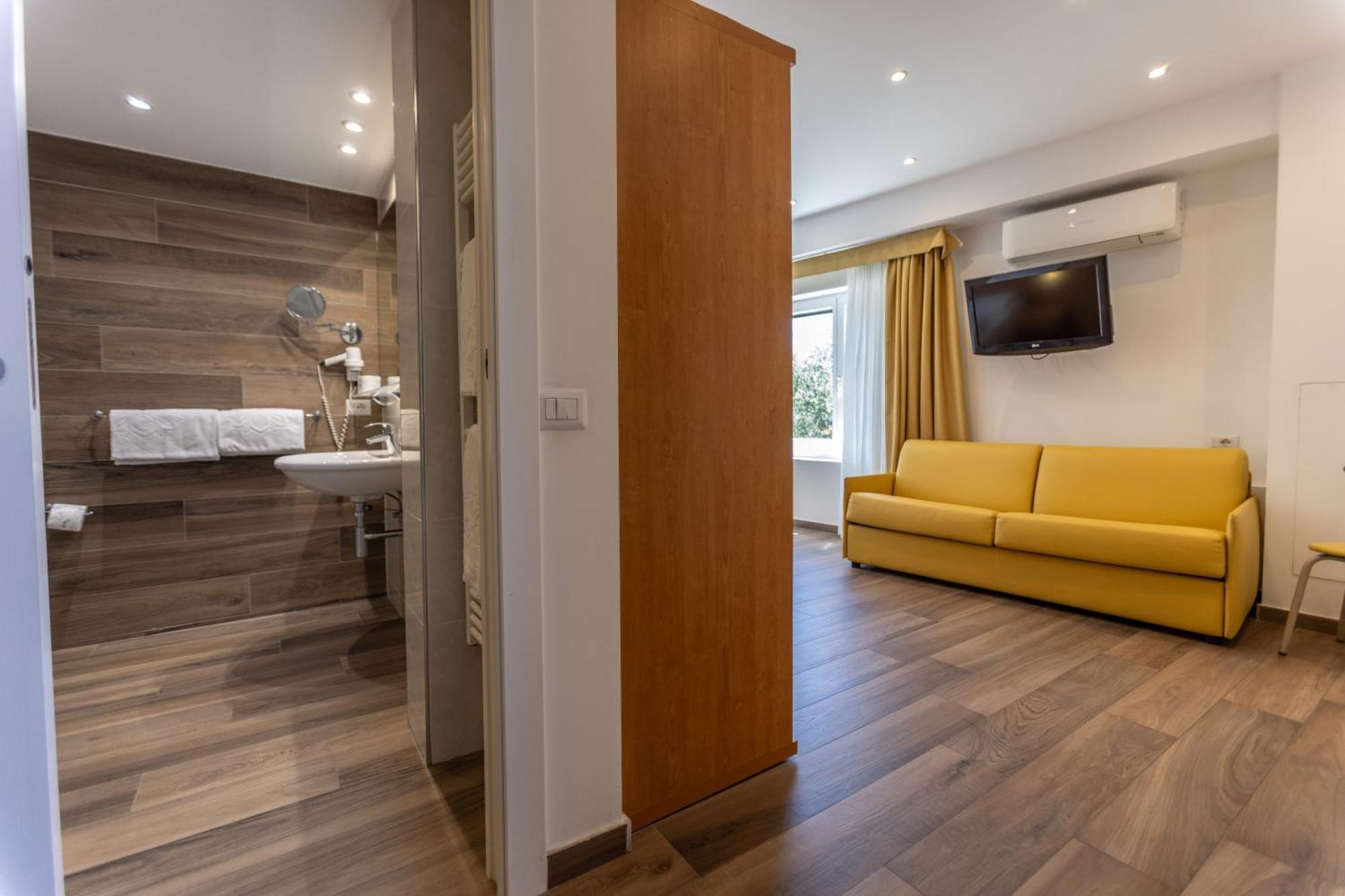 Hotel Villa Margherita Limone sul Garda Exteriör bild
